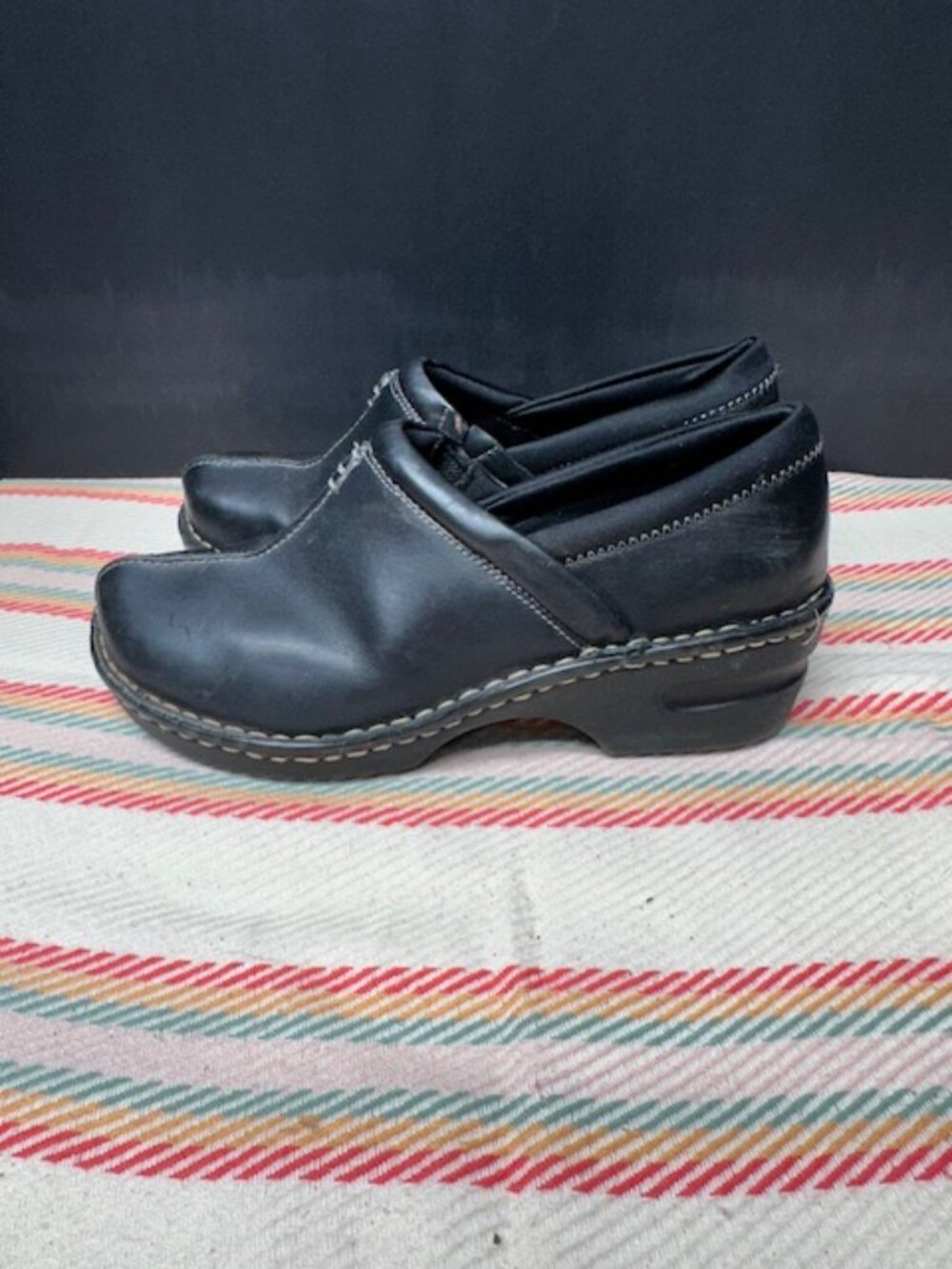 Eastland Kelsey Clogs Woman's Size 8.5